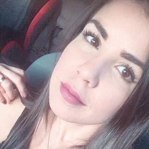 Meet your Posher, Astrid